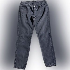 Forever 21 - Size 28 - Skinny Jeans